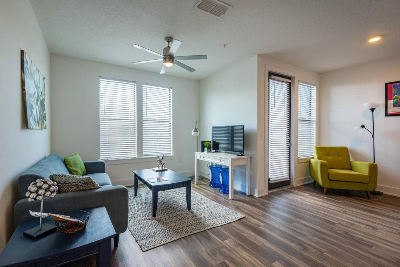 Frontdesk Noho Flats At North Hyde Park Apts Tampa Apartment Exterior photo